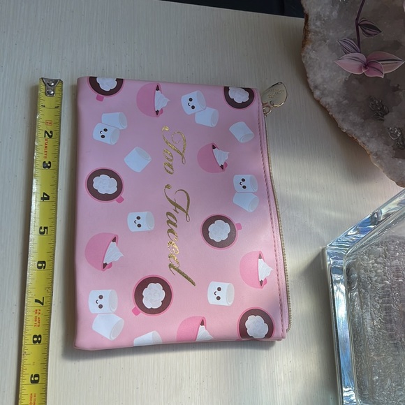 Too Faced you’re so hot cosmetics zipper travel wallet bag - Picture 3 of 5